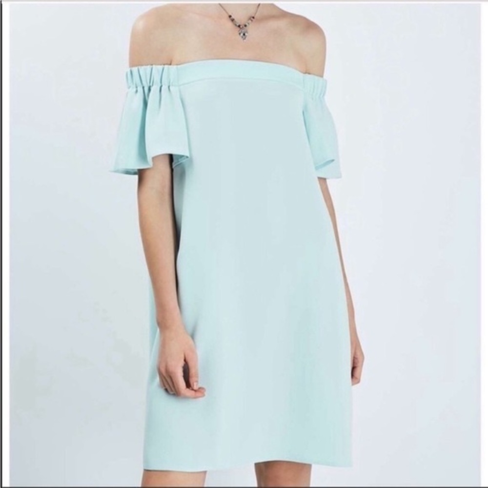 Top Shop Off-The Shoulder Dress